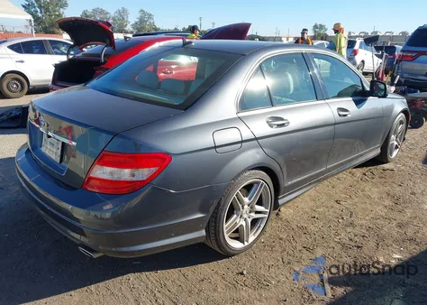 2009 Mercedes-Benz C 300 Luxury/Sport from USA, damaged, VIN WDDGF54X39R061519